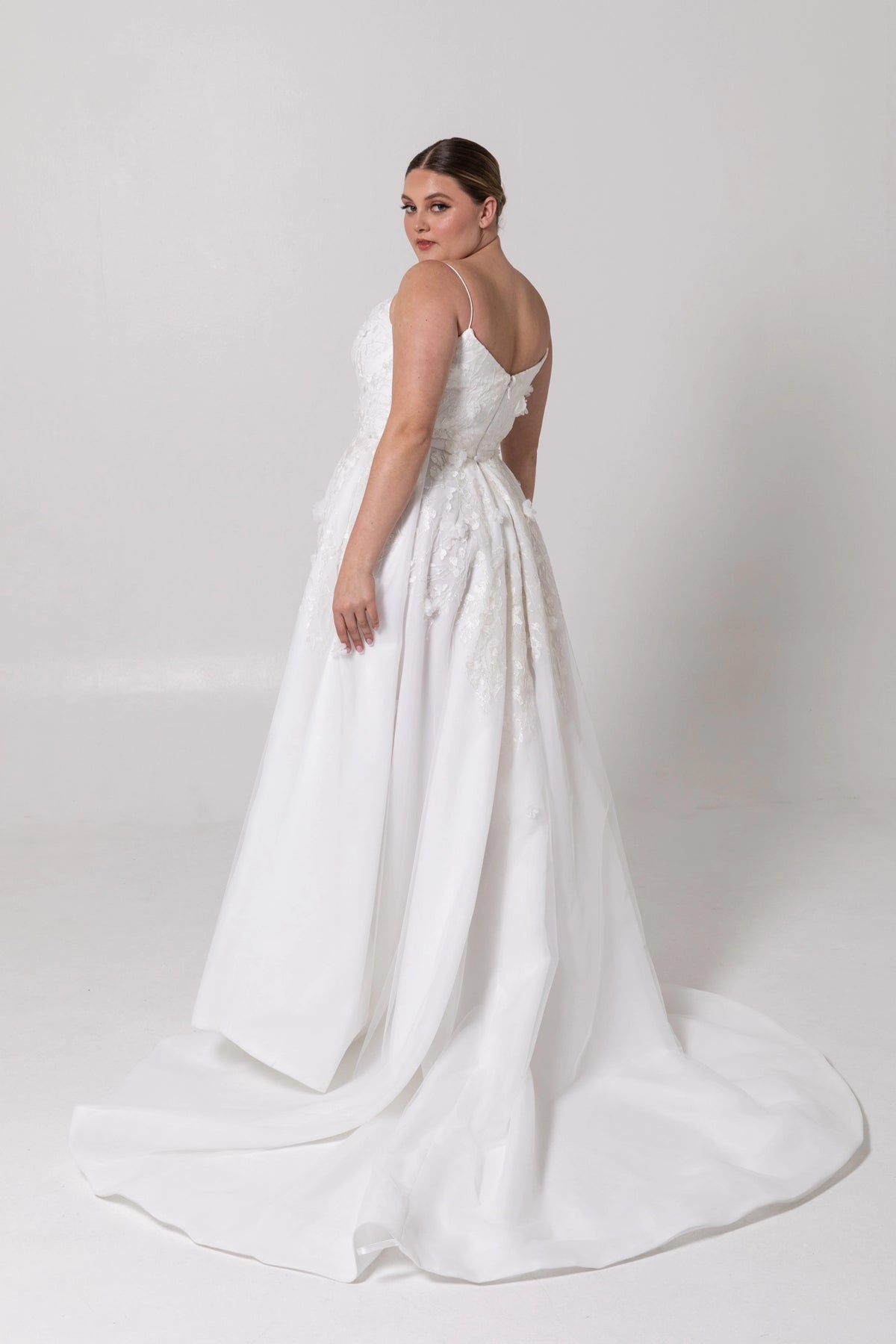 Ruth - Size 8