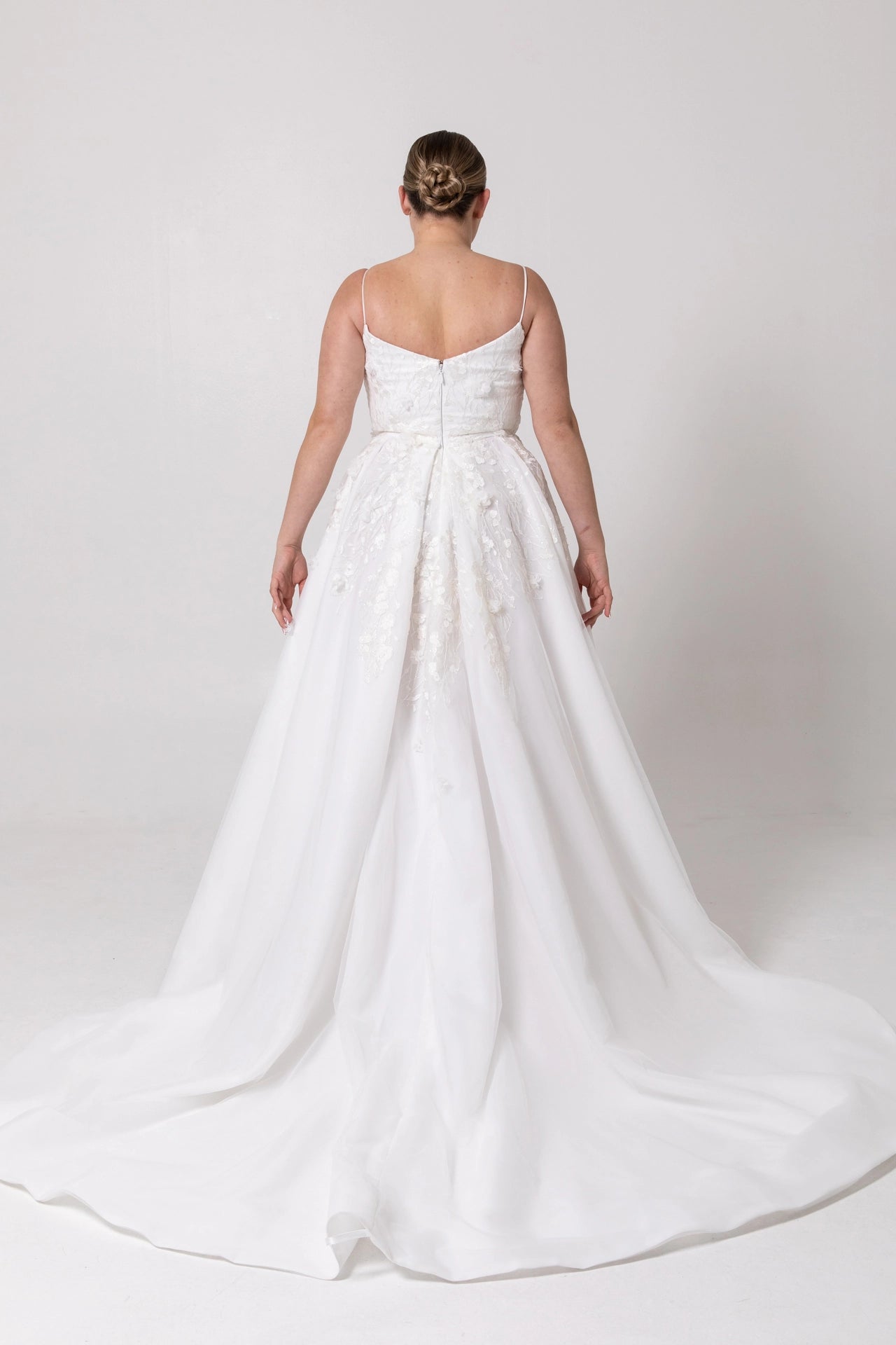 Ruth - Size 8