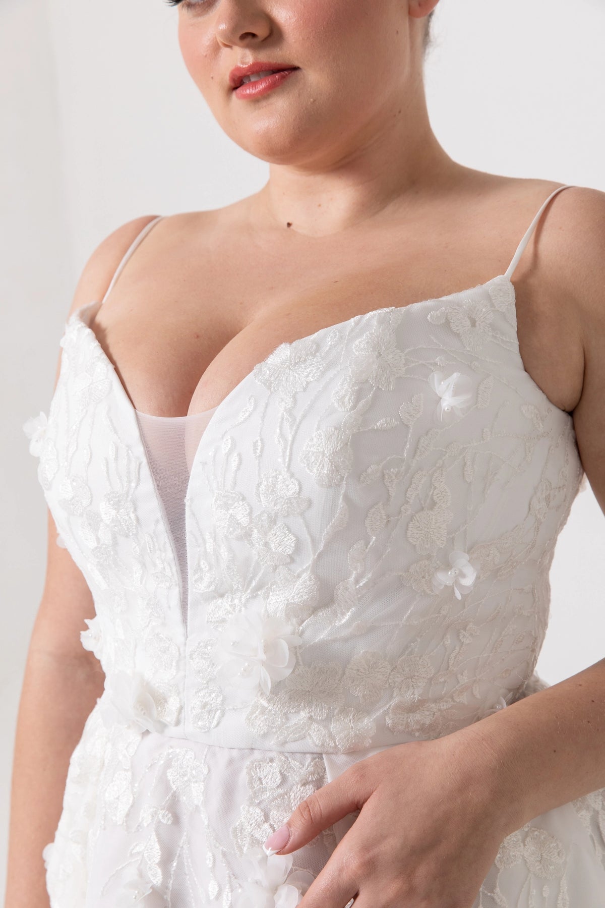 Ruth - Size 8