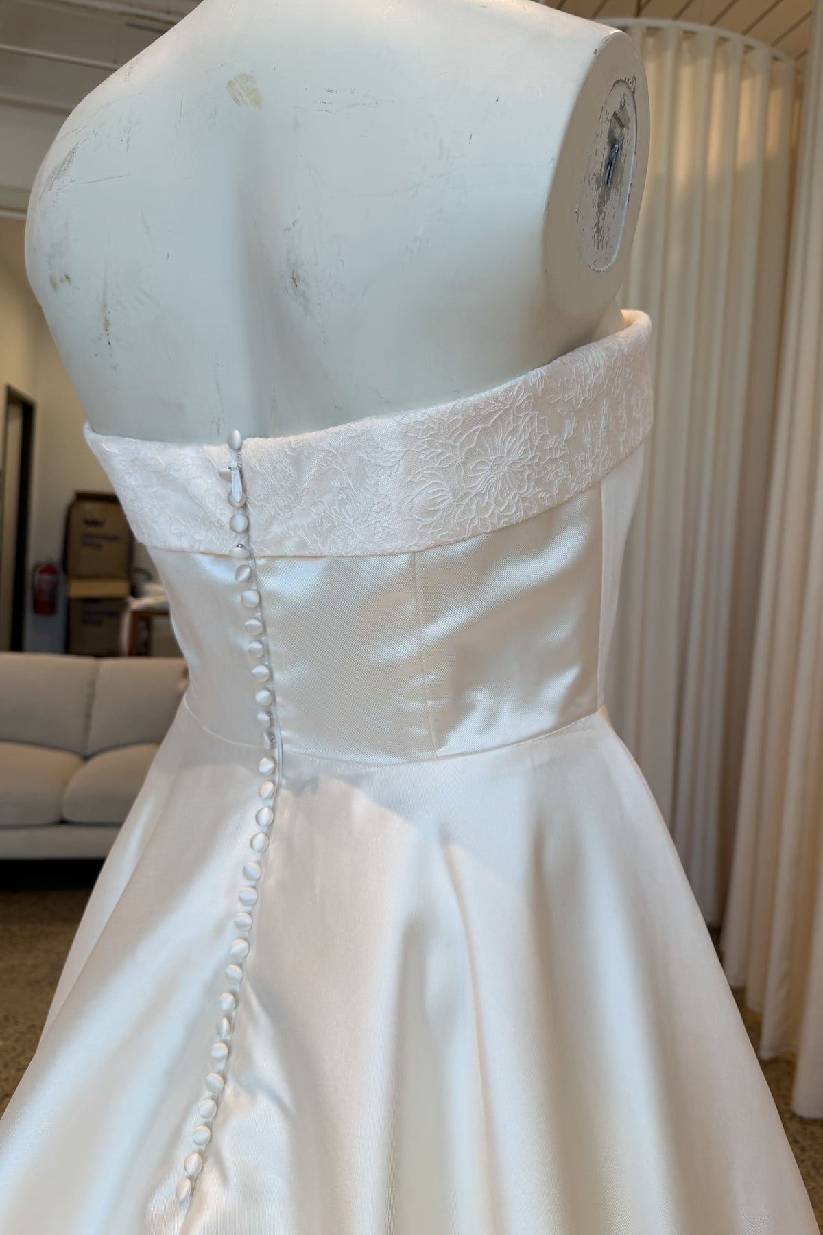 Arabella, Ivory - Size 18