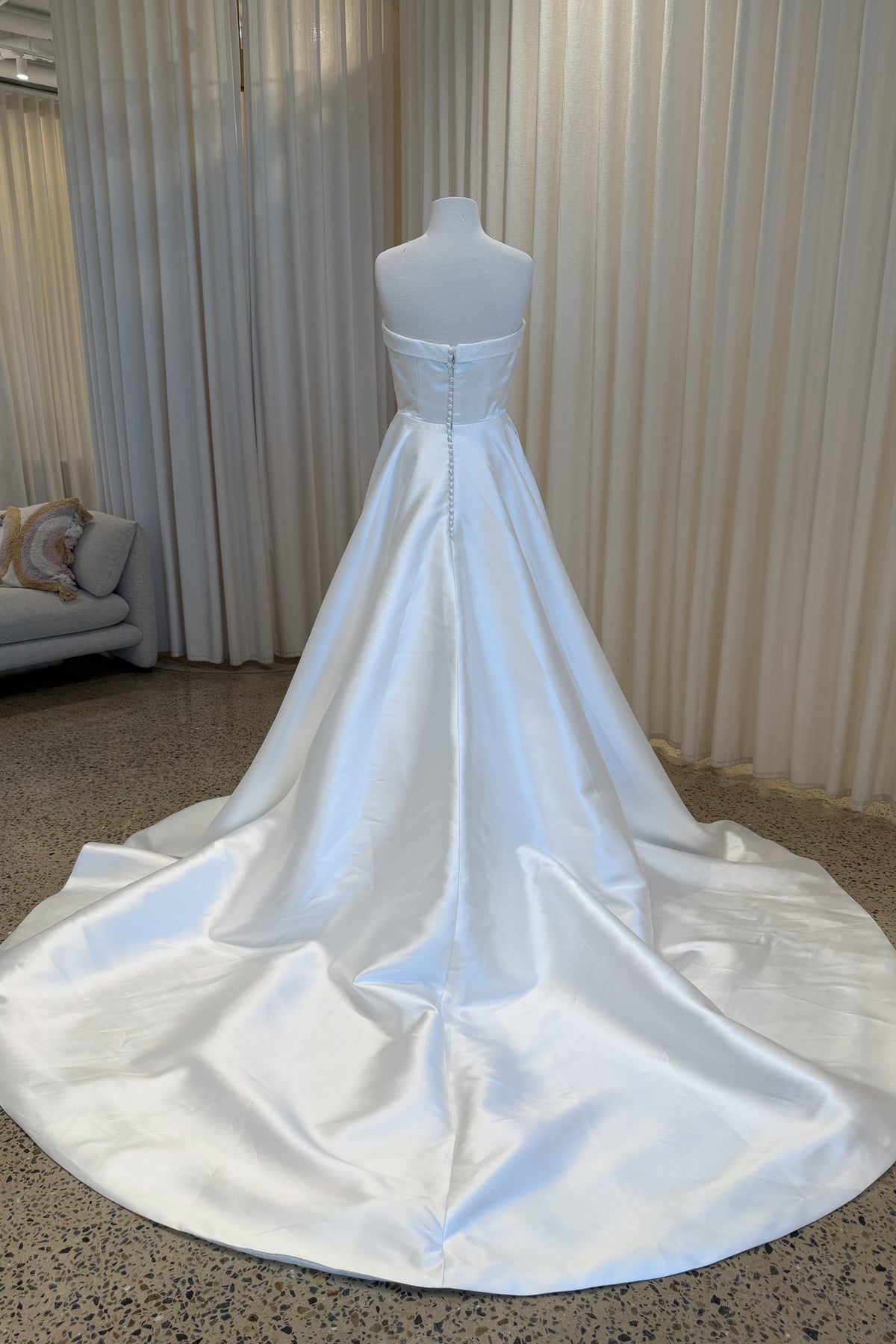 Arabella, Off White - Size 8