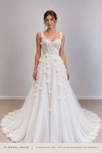 Love Lace - Size 8