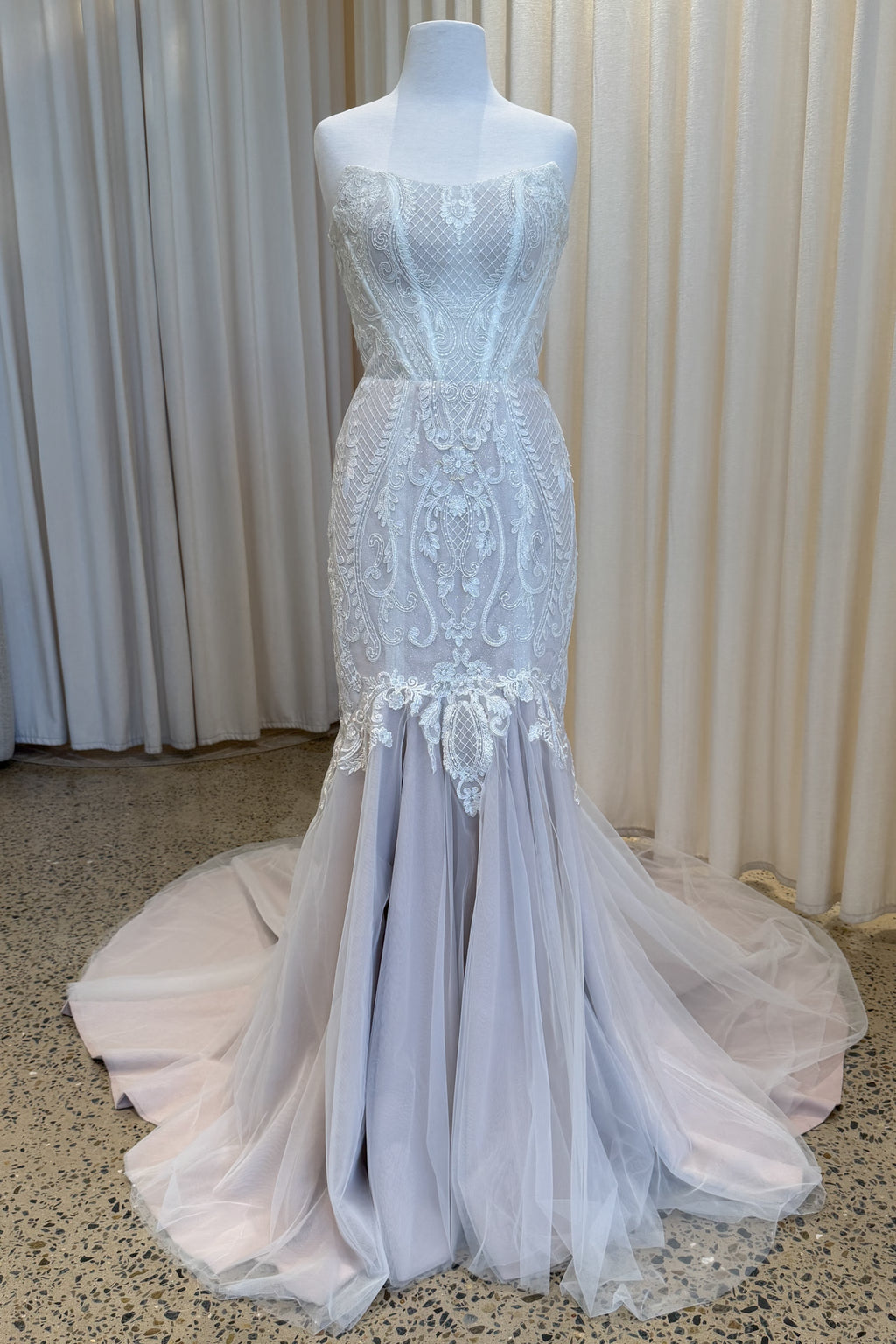 Simone - Size 8